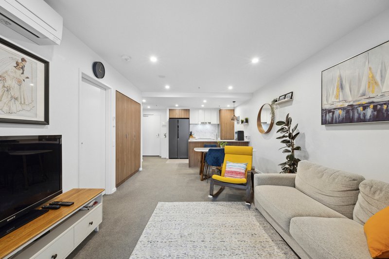 Photo - 1012/15 Bowes Street, Phillip ACT 2606 - Image 2