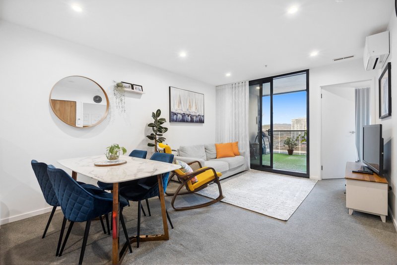 Photo - 1012/15 Bowes Street, Phillip ACT 2606 - Image 3