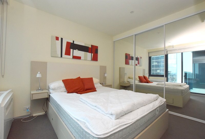 Photo - 1012/181 Abeckett Street, Melbourne VIC 3000 - Image 2