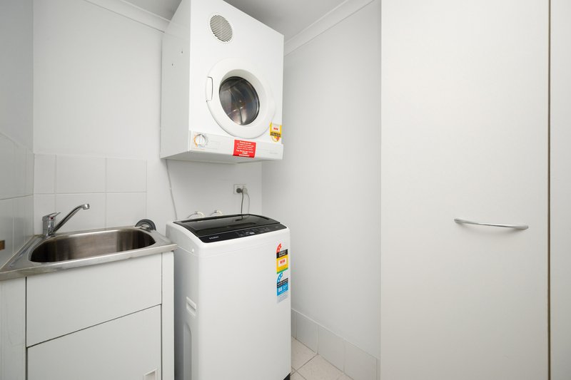 Photo - 10/122 Mounts Bay Road, Perth WA 6000 - Image 8