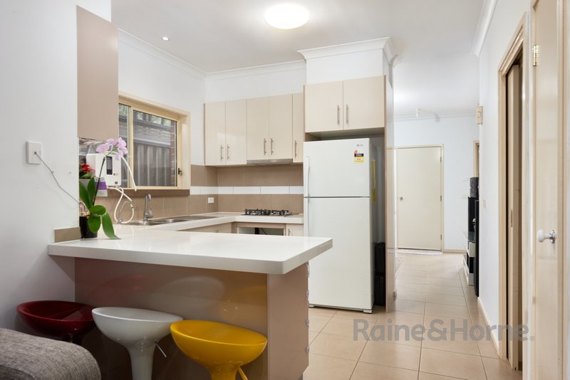 Photo - 10/1231-1235 Heatherton Road, Noble Park VIC 3174 - Image 2