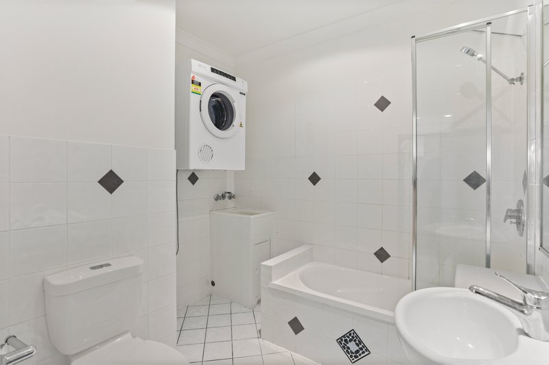 Photo - 10/124 Sydney Street, New Farm QLD 4005 - Image 8