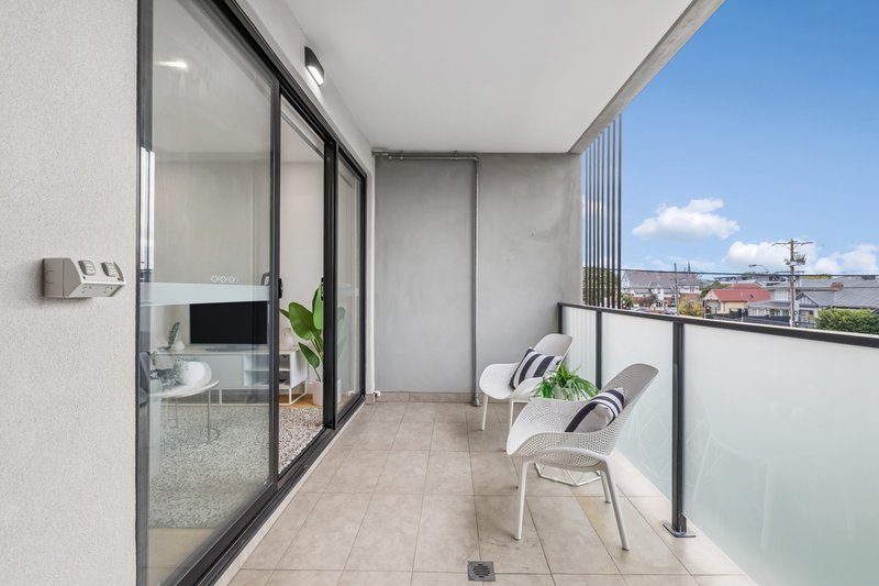 Photo - 101/253 Neerim Road, Carnegie VIC 3163 - Image 4