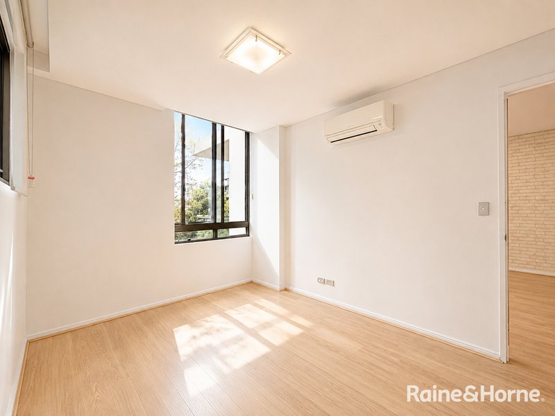 Photo - 101/26 Ferntree Place, Epping NSW 2121 - Image 8