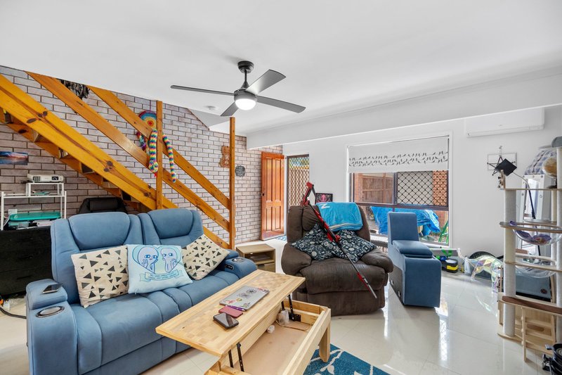 Photo - 10/127 Barbaralla Drive, Springwood QLD 4127 - Image 4