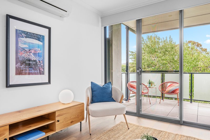 Photo - 10/128 Easty Street, Phillip ACT 2606 - Image 4