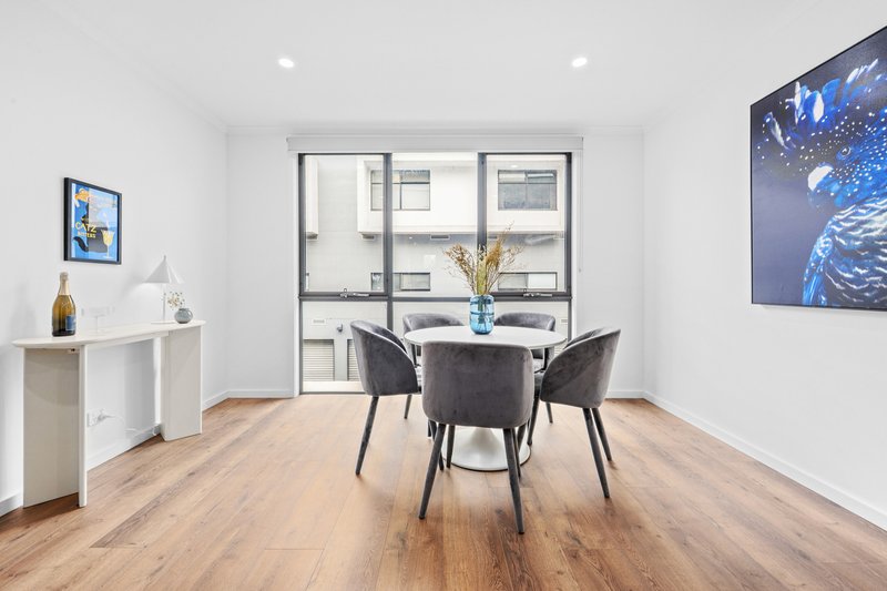 Photo - 10/128 Easty Street, Phillip ACT 2606 - Image 5