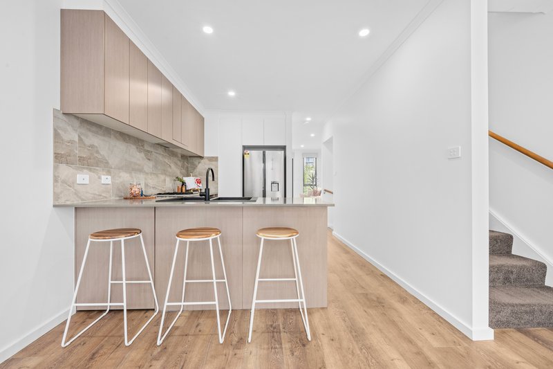 Photo - 10/128 Easty Street, Phillip ACT 2606 - Image 8