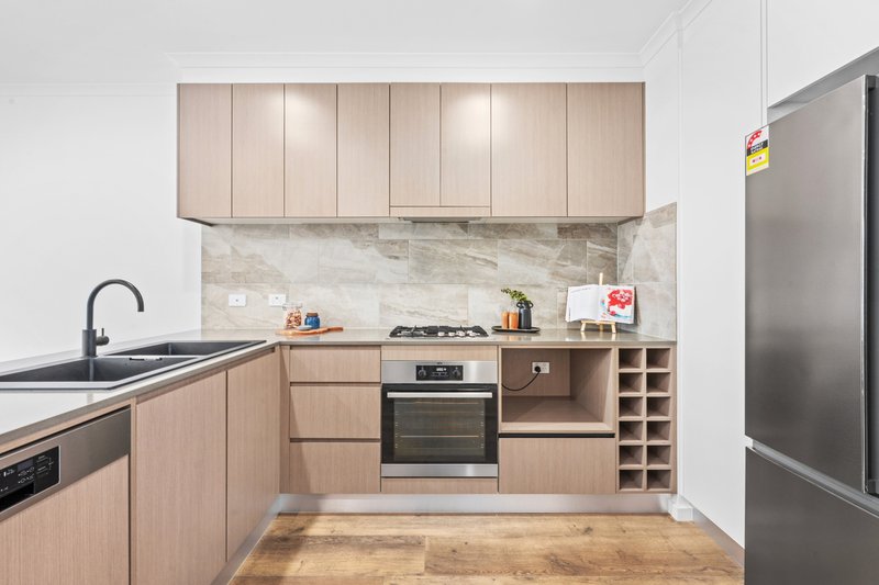 Photo - 10/128 Easty Street, Phillip ACT 2606 - Image 9