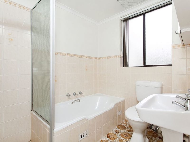 Photo - 10/13-19 Railway Street, Kogarah NSW 2217 - Image 6