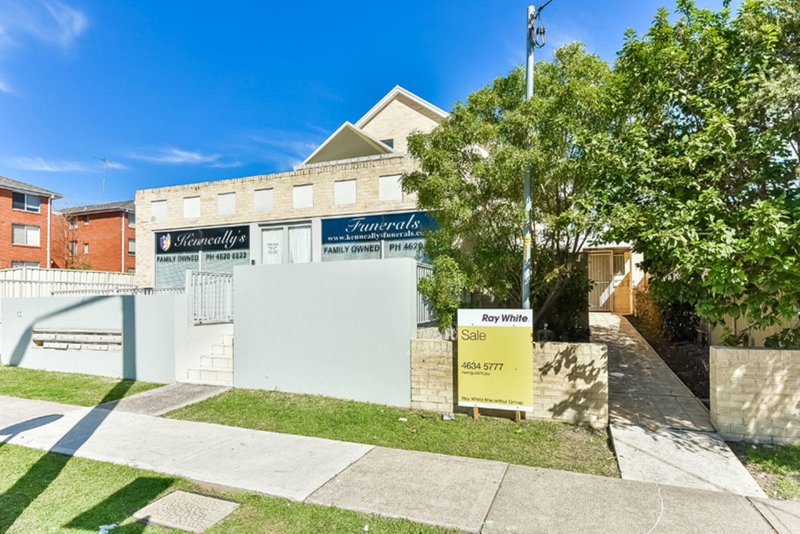 10/13 Chamberlain Street, Campbelltown NSW 2560