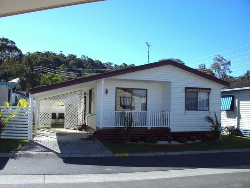 Photo - 101/3 Township Drive, Burleigh Heads QLD 4220 - Image 13