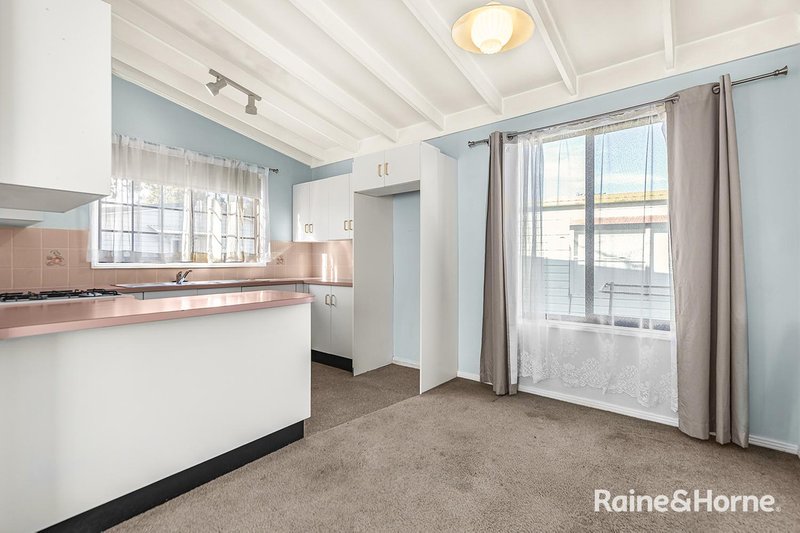 Photo - 101/30 Gerald Street, Belmont NSW 2280 - Image 6