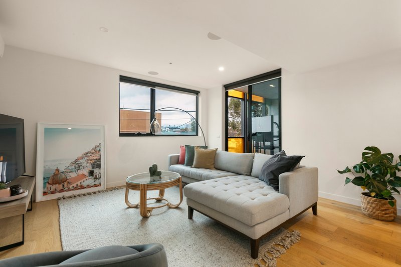 Photo - 101/300 Victoria Street, Brunswick VIC 3056 - Image 2