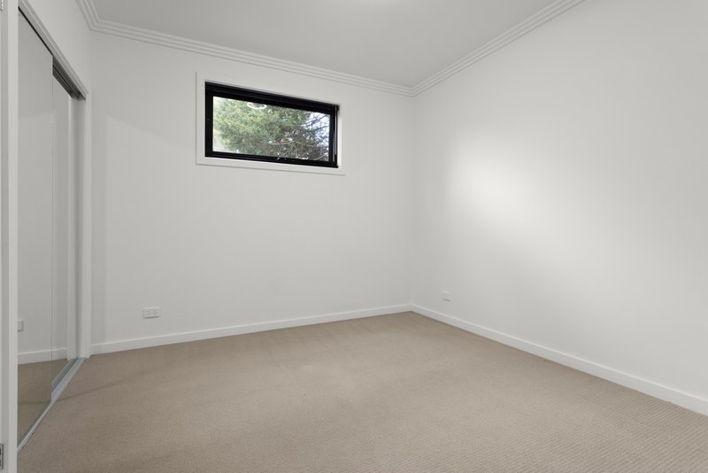 Photo - 10/1312 Dandenong Road, Hughesdale VIC 3166 - Image 3