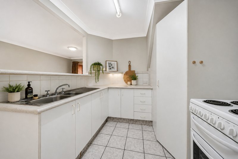 Photo - 10/132 Smith Road, Woodridge QLD 4114 - Image 3