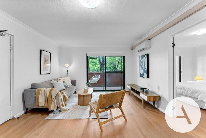 Photo - 10/14 Boolee Street, Reid ACT 2612 - Image 4