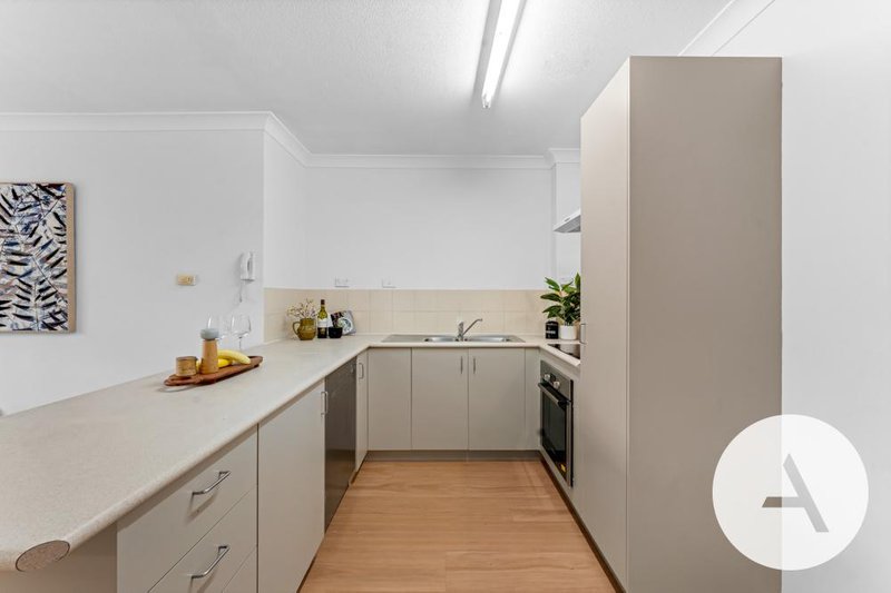 Photo - 10/14 Boolee Street, Reid ACT 2612 - Image 8