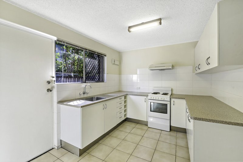 Photo - 10/14 Central Street, Labrador QLD 4215 - Image 4