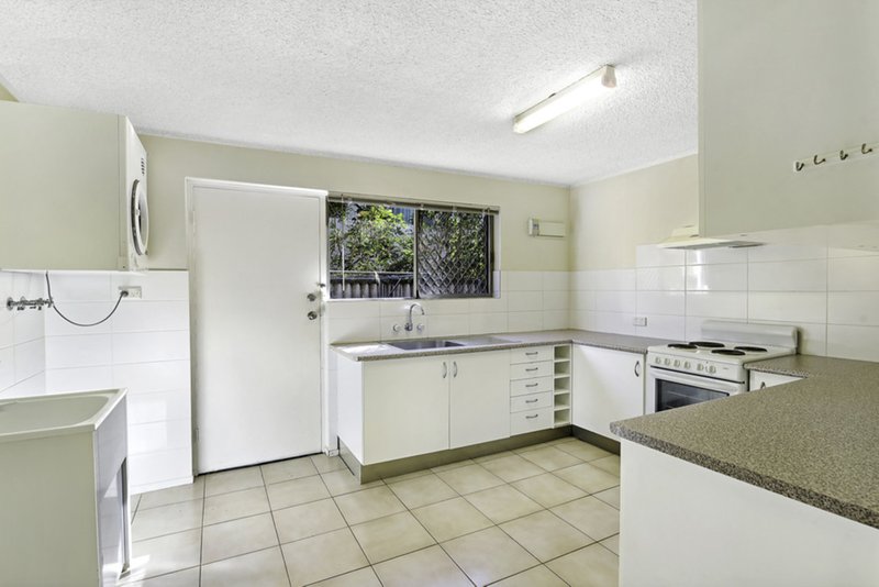 Photo - 10/14 Central Street, Labrador QLD 4215 - Image 5