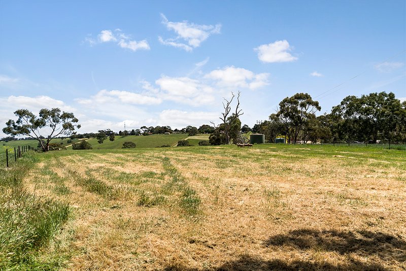 Photo - 1014 Gawler One Tree Hill Road, Uleybury SA 5114 - Image 15