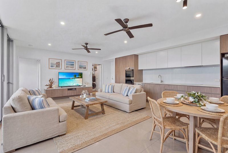 Photo - 101/5 Chester Terrace, Southport QLD 4215 - Image 1