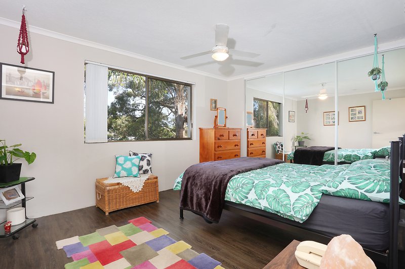 Photo - 10/15 Huth Street, Labrador QLD 4215 - Image 4