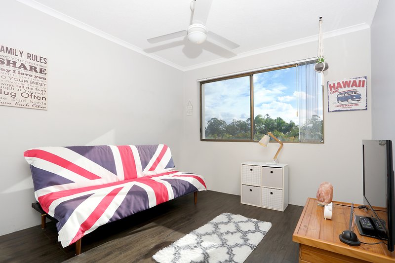 Photo - 10/15 Huth Street, Labrador QLD 4215 - Image 5