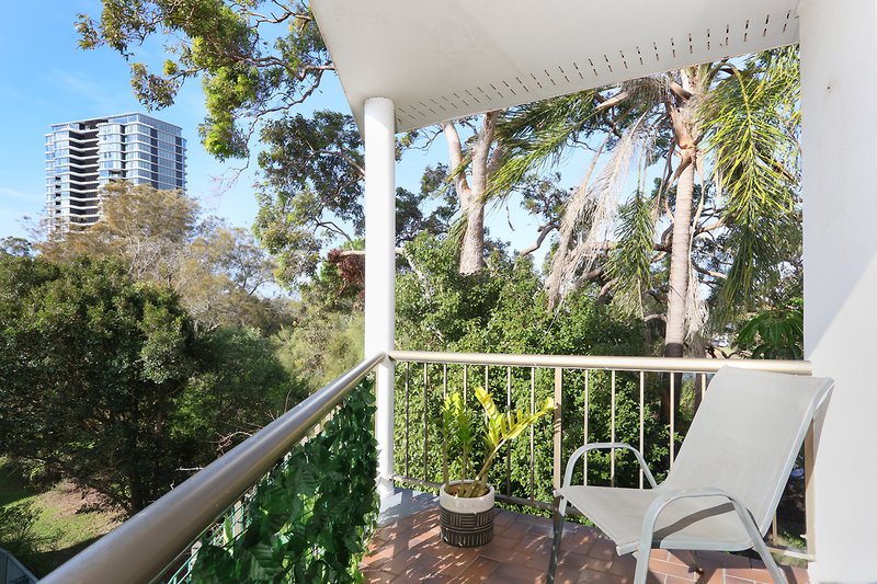Photo - 10/15 Huth Street, Labrador QLD 4215 - Image 6