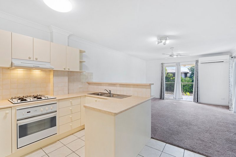 Photo - 10/15 Nelson Street, Yeronga QLD 4104 - Image 5