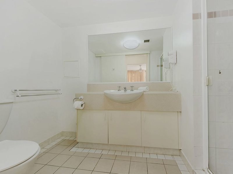 Photo - 10/15 Santa Monica Rd , Miami QLD 4220 - Image 11