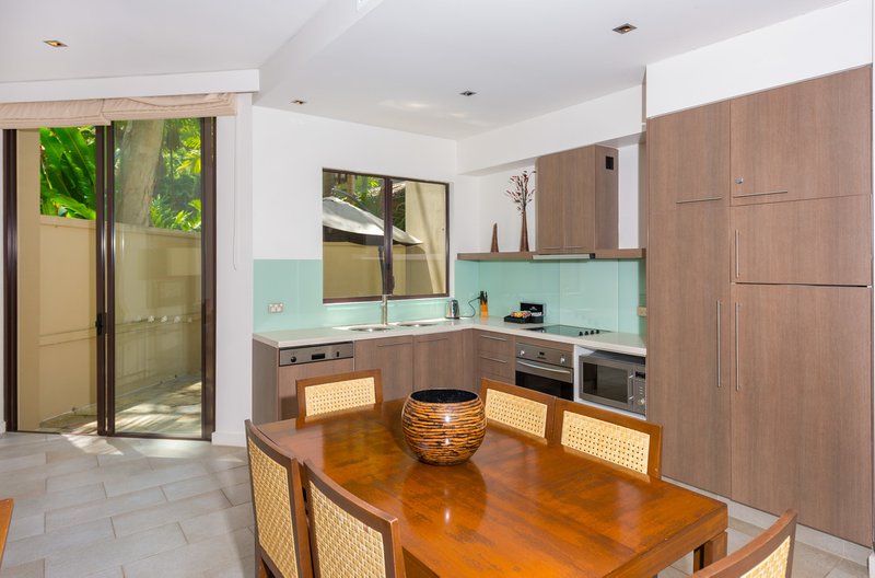 Photo - 101/5 Triton Street, Palm Cove QLD 4879 - Image 13