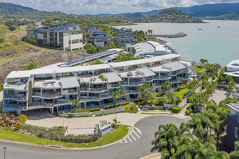 Photo - 10/159 Shingley Drive, Airlie Beach QLD 4802 - Image 11