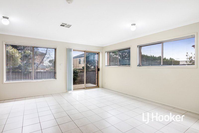 Photo - 10/16-18 Edwin Place, Glenwood NSW 2768 - Image 3