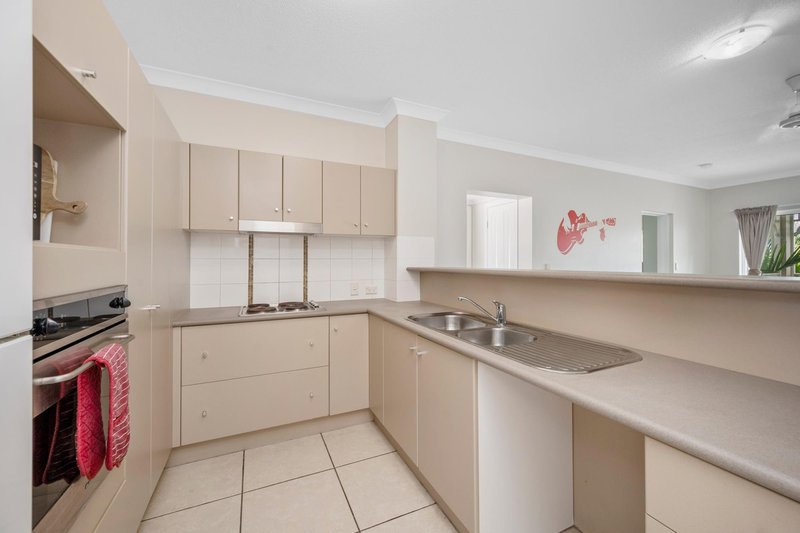 Photo - 10/16-22 Martinez Avenue, West End QLD 4810 - Image 5