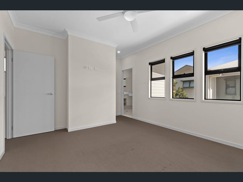 Photo - 10/16 Cambridge Street, Carina QLD 4152 - Image 3