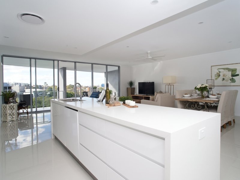 Photo - 10/16 Kings Road, Taringa QLD 4068 - Image 2