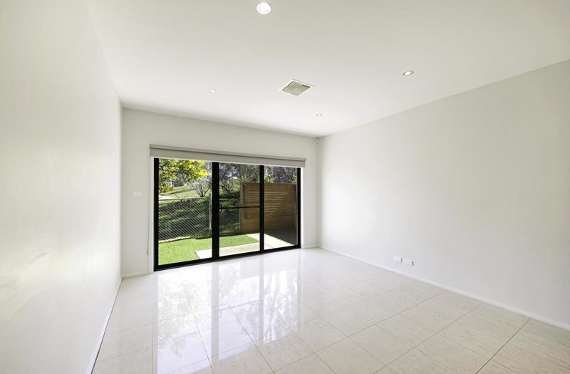 Photo - 10/16 Ray Ellis Crescent, Forde ACT 2914 - Image 8