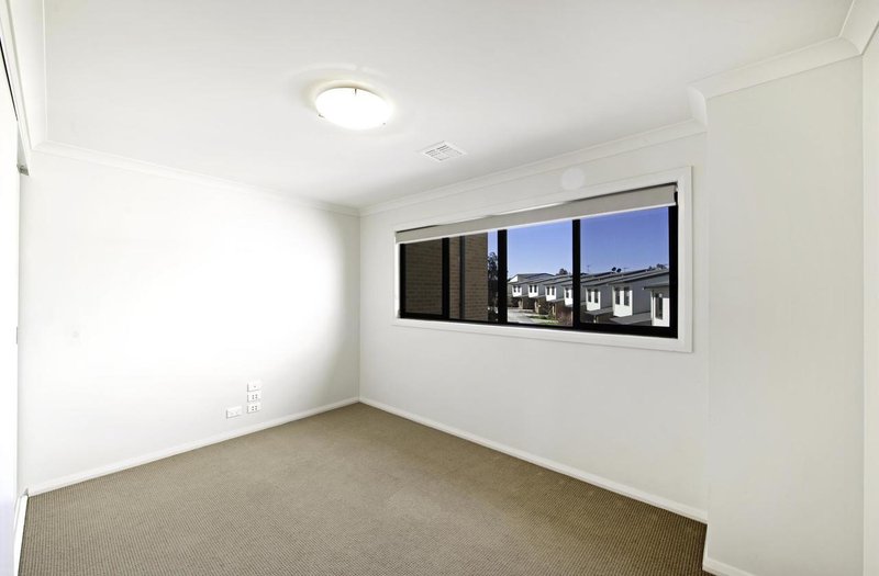 Photo - 10/16 Ray Ellis Crescent, Forde ACT 2914 - Image 19