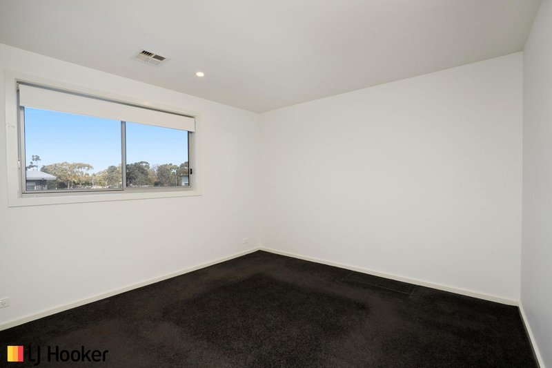 Photo - 10/17 Billabong Street, Lawson ACT 2617 - Image 5