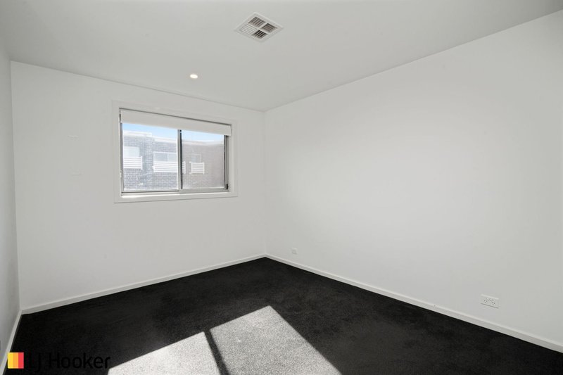 Photo - 10/17 Billabong Street, Lawson ACT 2617 - Image 8