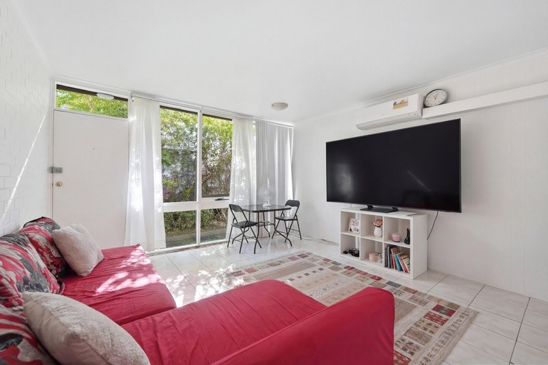 Photo - 10/17 Lachlan Street, Warwick Farm NSW 2170 - Image 1