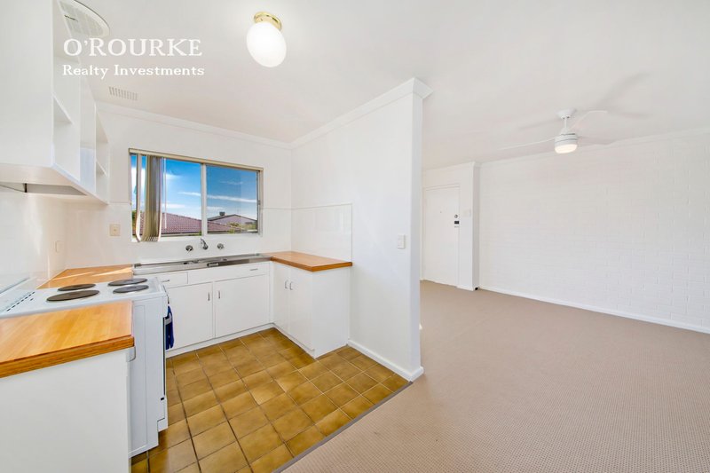 Photo - 10/176 Elliott Road, Scarborough WA 6019 - Image 4