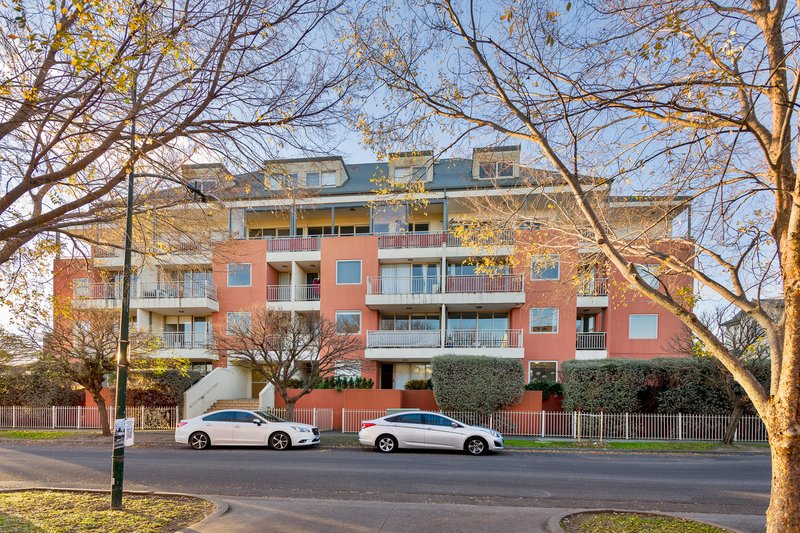 Photo - 101/77 Village Way, Maribyrnong VIC 3032 - Image 8