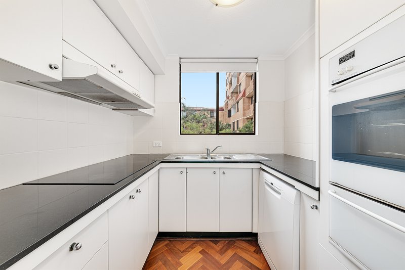 Photo - 1017/73 Victoria Street, Potts Point NSW 2011 - Image 3