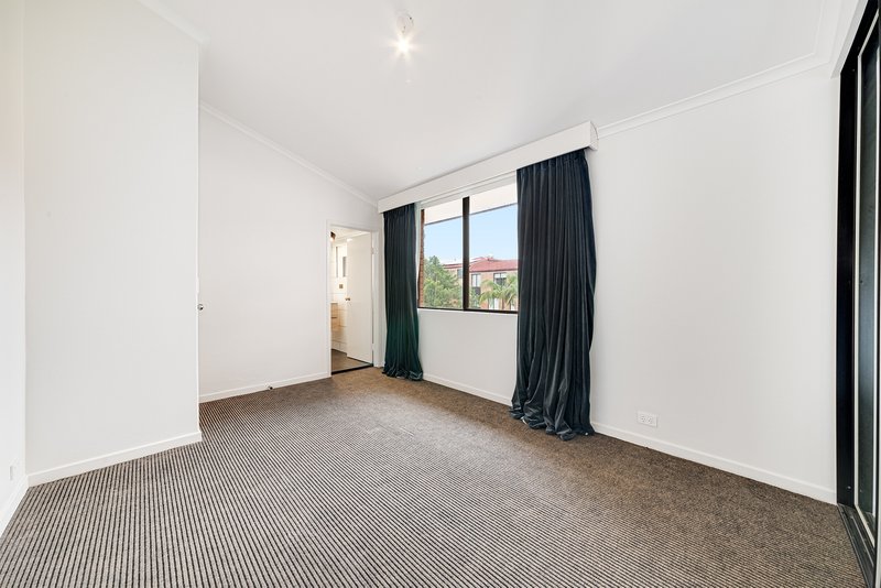 Photo - 1017/73 Victoria Street, Potts Point NSW 2011 - Image 6