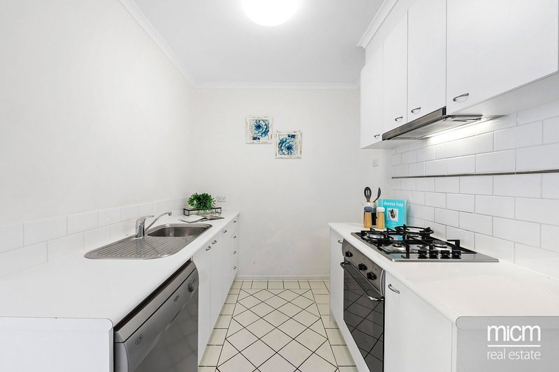 Photo - 101/79 Whiteman Street, Southbank VIC 3006 - Image 4