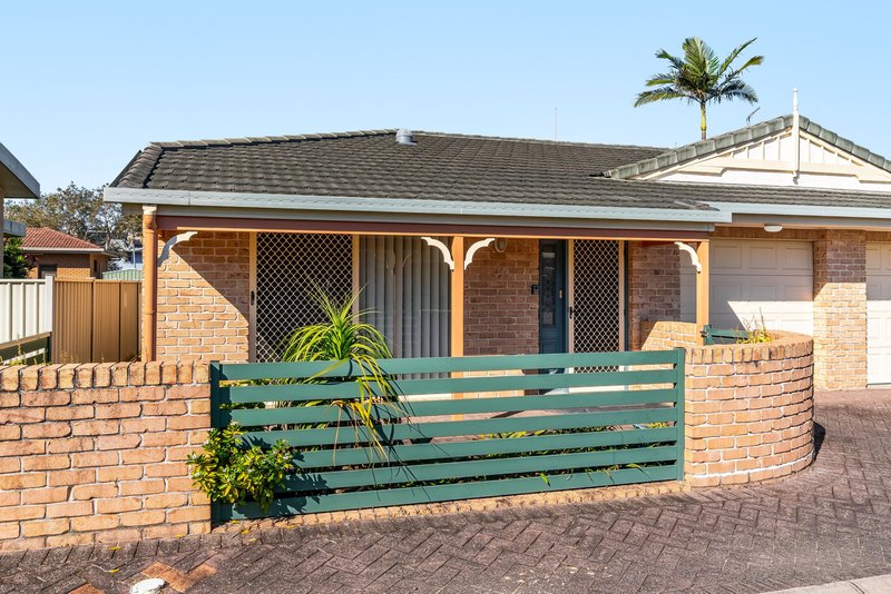 Photo - 10/17A Beach Street, Yamba NSW 2464 - Image 2