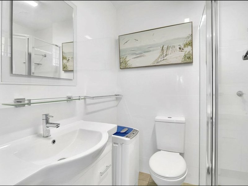 Photo - 10/18 Byrnes Avenue, Neutral Bay NSW 2089 - Image 3