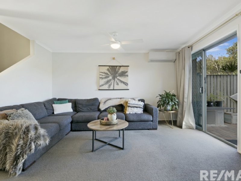 Photo - 10/18 Tallebudgera Creek Road, Burleigh Heads QLD 4220 - Image 6